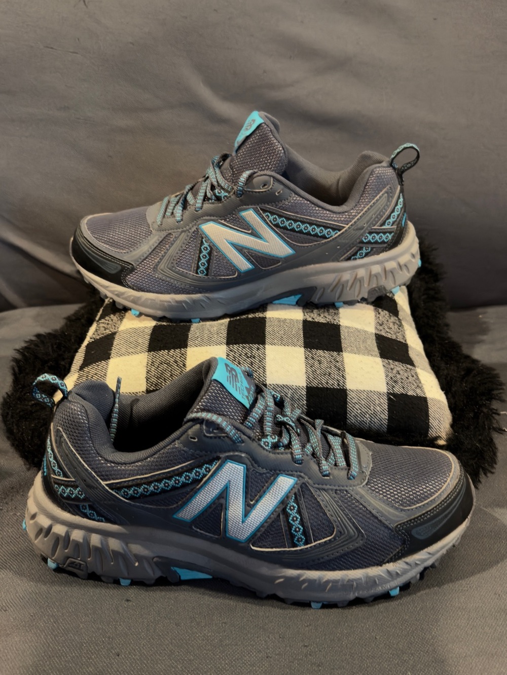 New Balance Navy & Teal Outdoor Running Sneakers